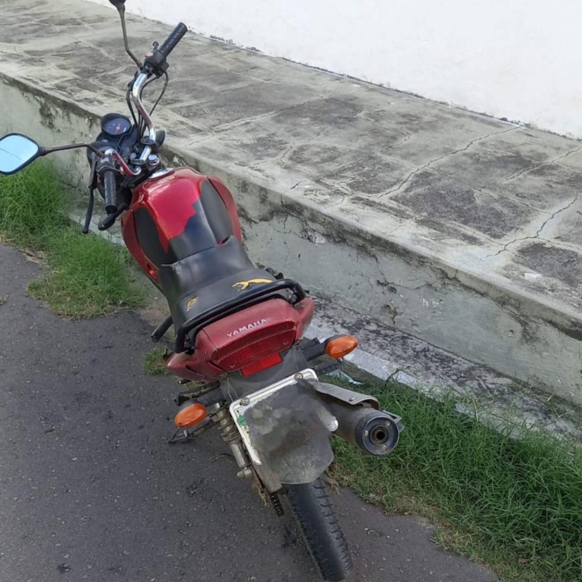 Mulher sofre fratura em colisão envolvendo motos em Tauá