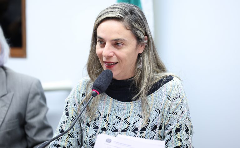 Comissão aprova incentivo ao aleitamento materno em creches